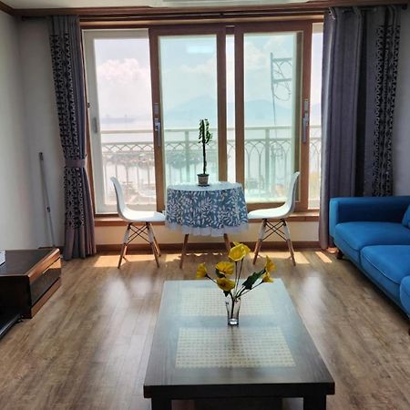 Geoje Seaside Luxury Family Villa Exteriér fotografie